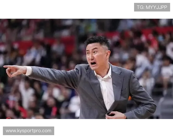 太狠了！广东男篮今日早报！胡明轩彻底打破质疑，杜峰说输球不遗憾，徐杰假期新决定，崔永熙造弃用，球迷看完都坐不住